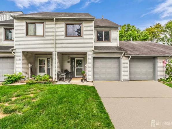 69 Lexington Cir, Matawan, NJ 07747