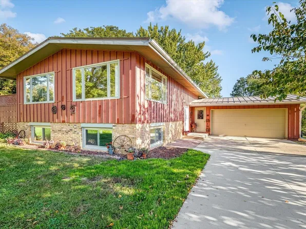 1218 Lake Summerset Rd, Davis, IL 61019