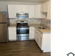 572 Cummins Hwy APT 8, Mattapan, MA 02126