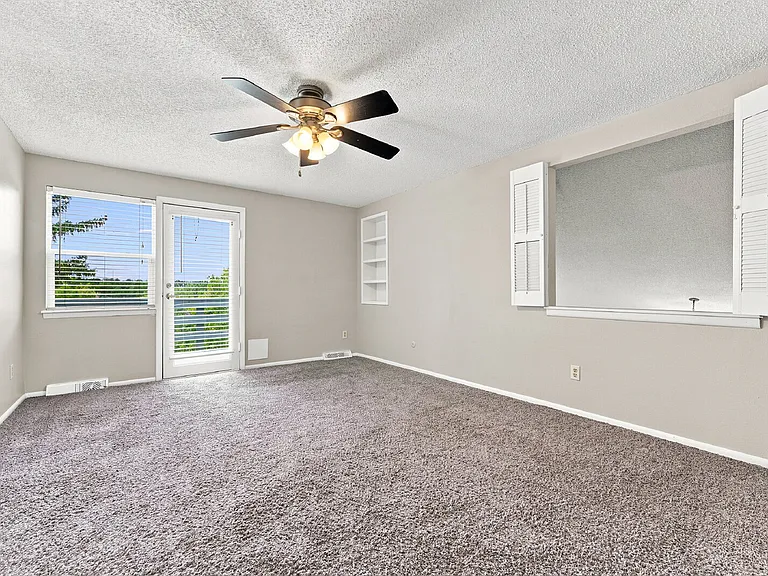 7986 S Vincennes Way — Photo 19