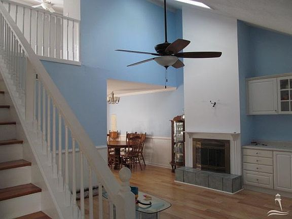 5th image of 115 SE 13th St