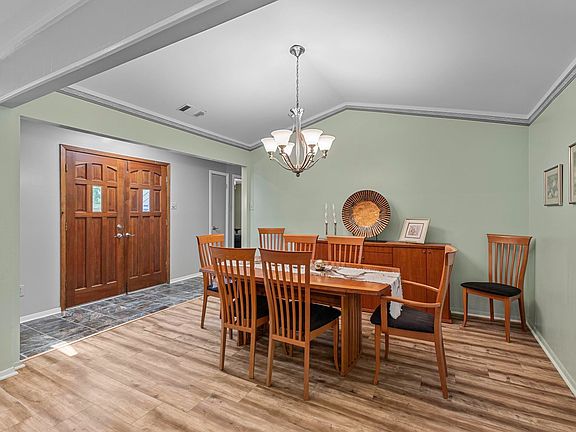 5th image of 73 Mysen Cir
