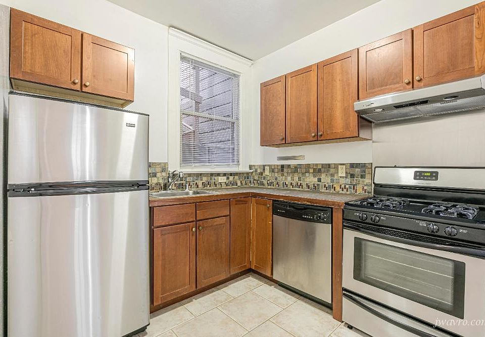 1st image of 2400 Van Ness Ave #7J