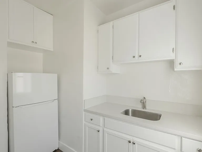 4309 S Main St #101 — Photo 4