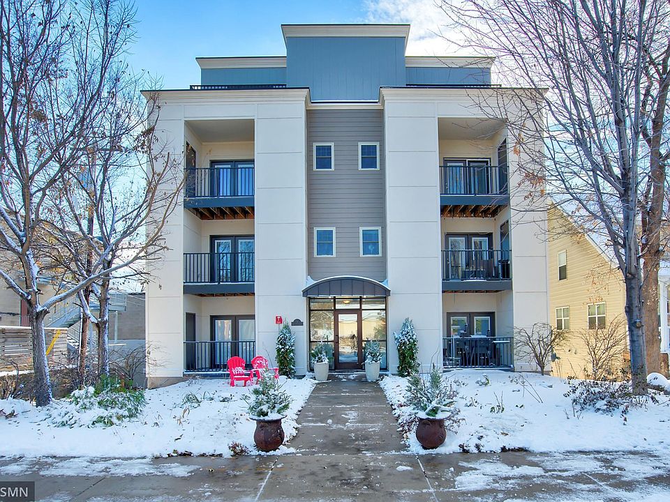 1st image of 19 W 38th St APT 301