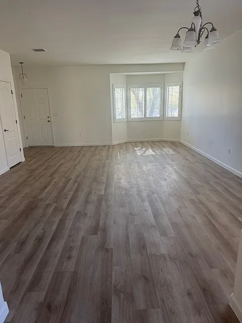 3 bed, 1925 sqft, $2,250 — Photo 4