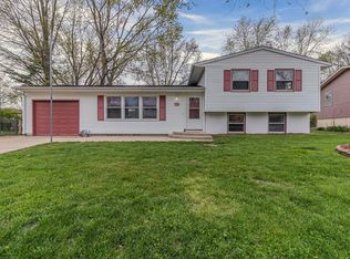 1805 Crescent Dr, Champaign, IL 61821