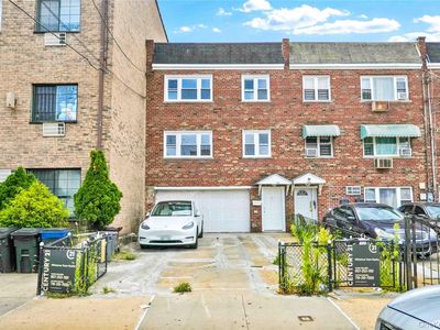 738 E. 222 Street, Bronx, NY, 10467