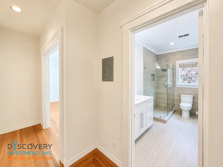 2301 Virginia St #3 — Photo 6