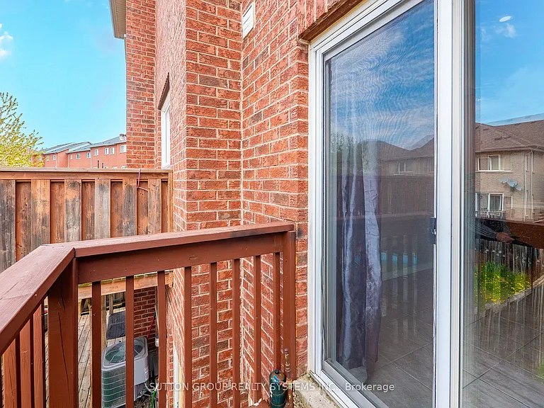 6556 Opera Glass Cres S — Photo 37