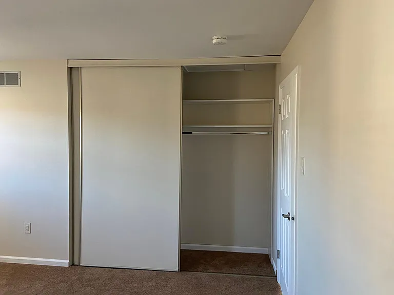 277 Shirley Dr #2 — Photo 9
