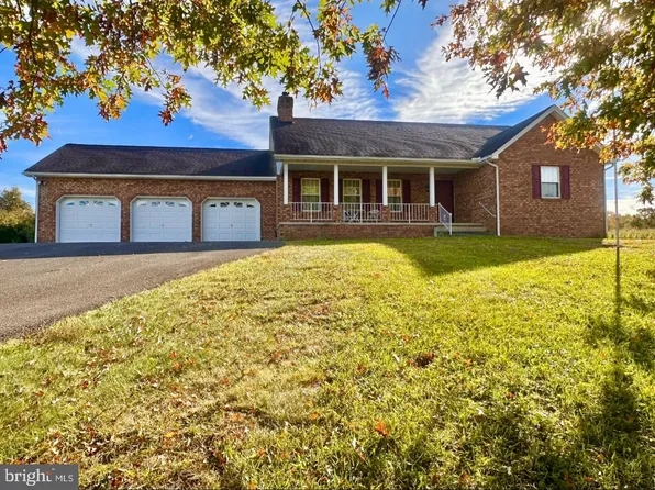 218 Heavenly Acres Ridge Rd, Mercersburg, PA 17236
