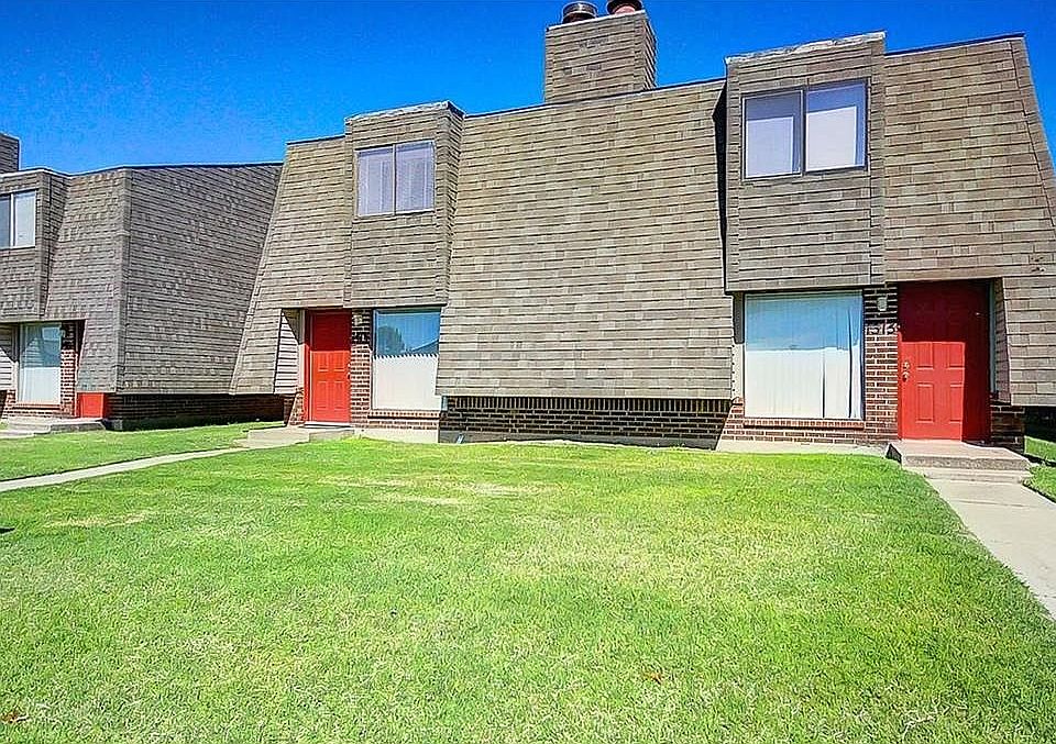 1st image of 1345 Eastgate Dr #1347