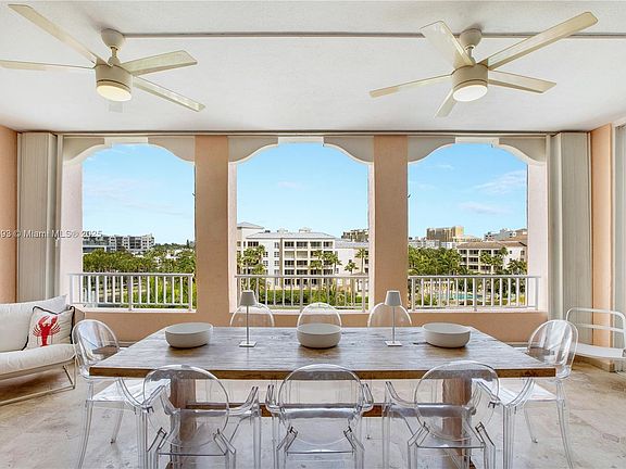 2nd image of 733 Crandon Blvd #Penthouse 5