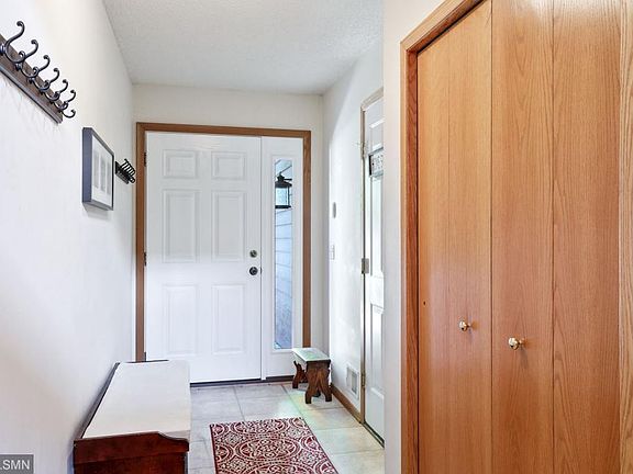 5th image of 12564 Parkwood Dr