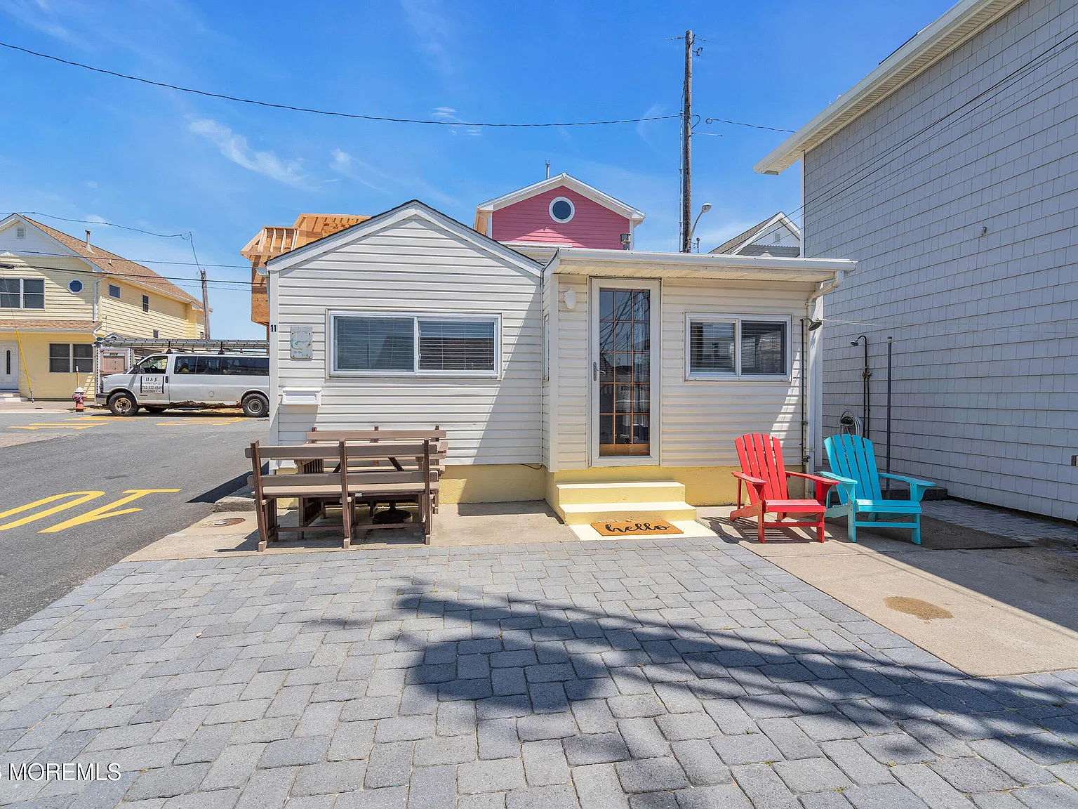 2 bed, 500 sqft, $1,900 — Photo 3