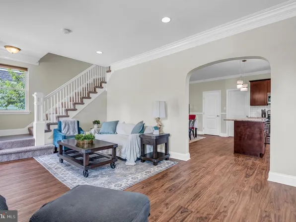 3010 Howard Park Ave, Baltimore, MD 21207