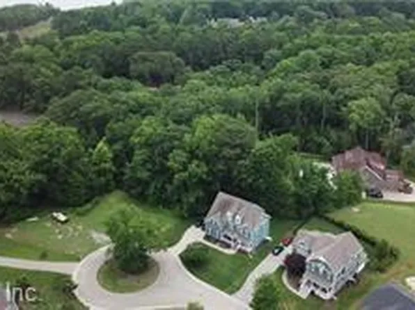 107 Batten Cv, Carrollton, VA 23314