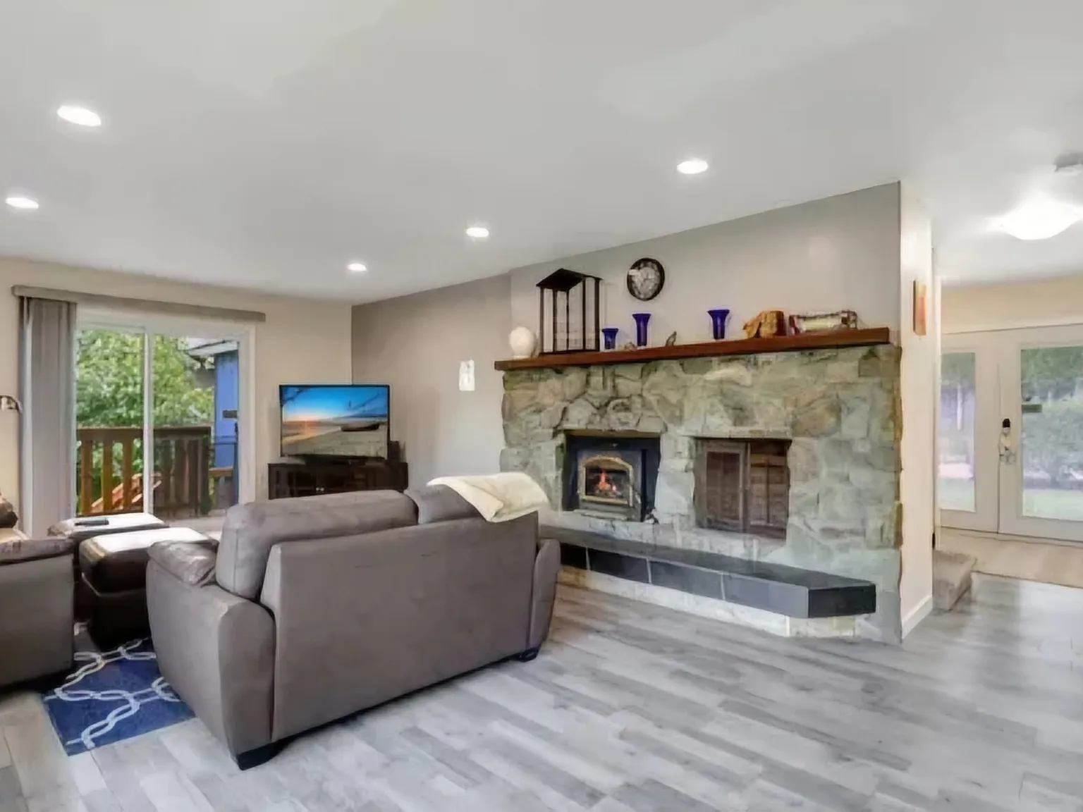 4708 Malibu Rd — Photo 4