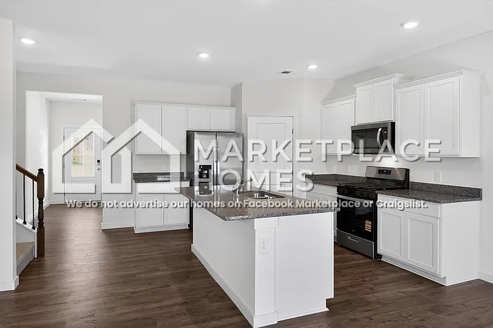 3220 Highline Dr — Photo 6