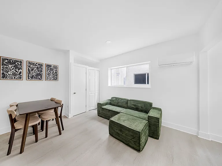 1260 SW 6th St — Photo 34