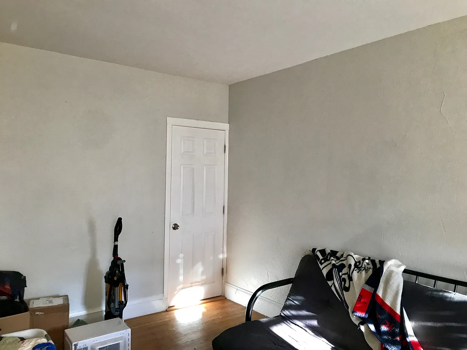 3 bed, 9999 sqft, $3,250 — Photo 4