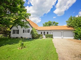 16116 Harmony Rd, Huntley, IL 60142