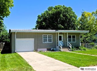 728 N Cherry St, Valentine, NE 69201