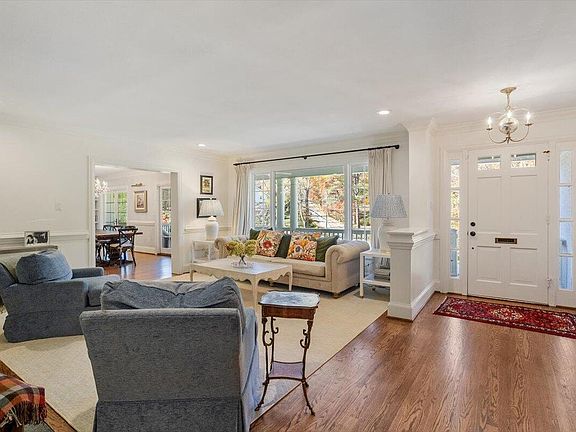 5th image of 2416 E Lake Dr