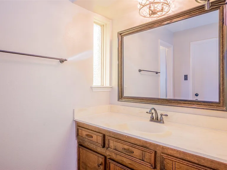 9202 Benning Dr — Photo 37
