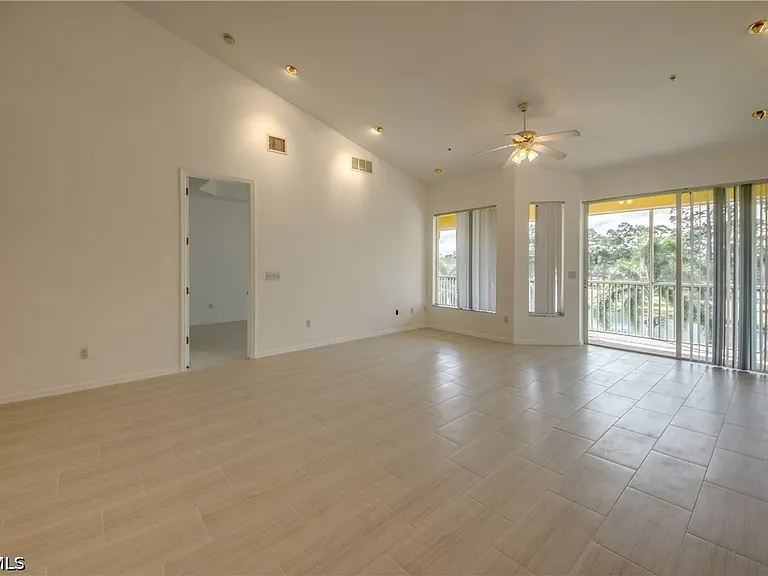 15250 Riverbend Blvd #204 — Photo 25