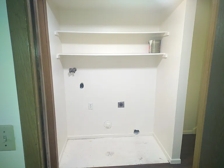 981 N 150 W #4 — Photo 10