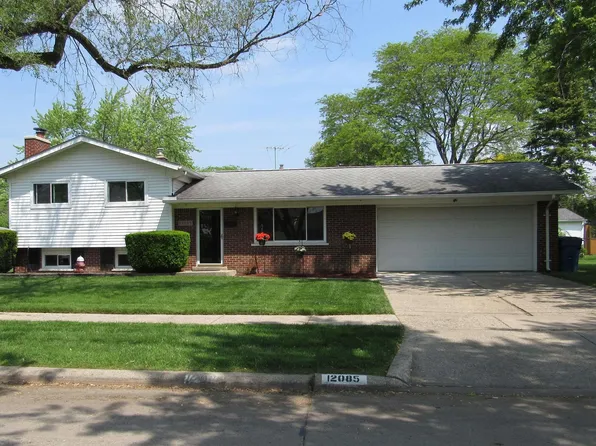 12085 Racine Rd, Warren, MI 48093