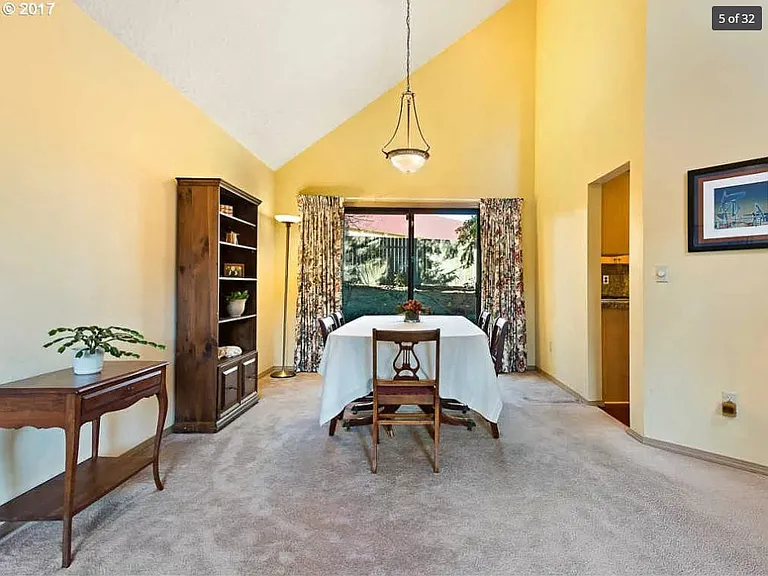 1232 NW Weybridge Way — Photo 5