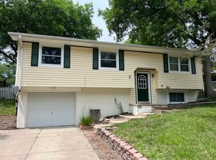431 Conestoga Ave, Hickman, NE 68372
