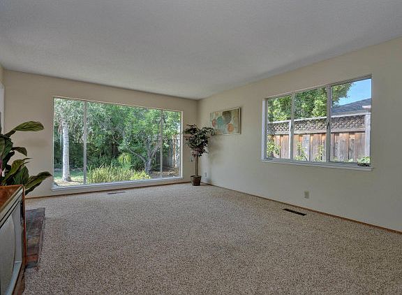 5th image of 5323 Alan Ave