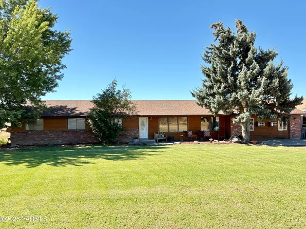 660 Rodman Rd, Selah, WA 98942