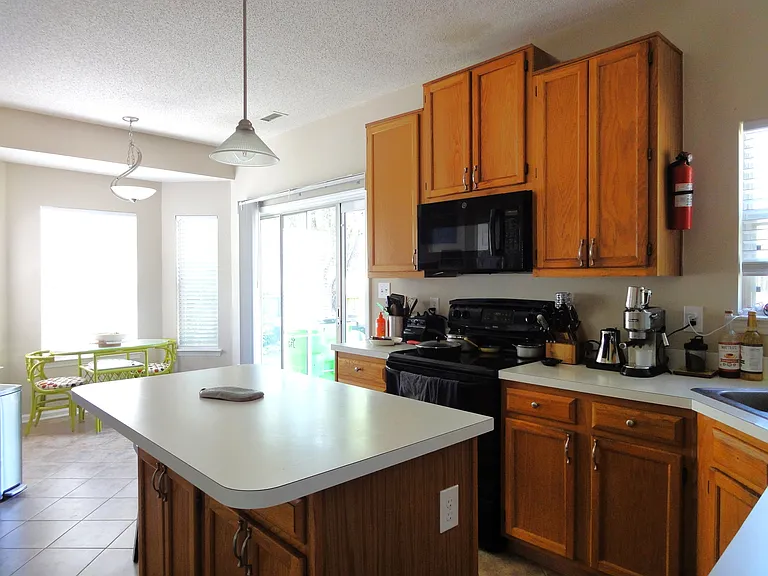 320 Hallwood Ct — Photo 13