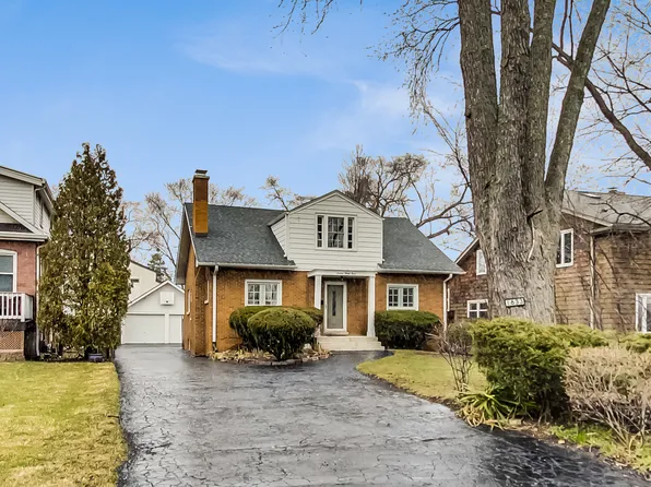 1633 Harding Rd, Northfield, IL 60093