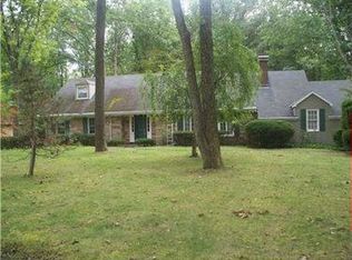 2760 Woodhill Dr, Hermitage, PA 16148