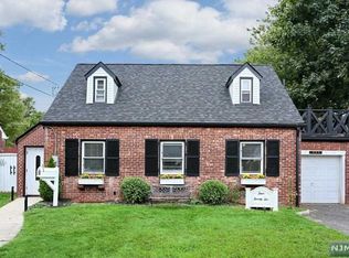 4-22 17th St #1X, Fair Lawn, NJ 07410