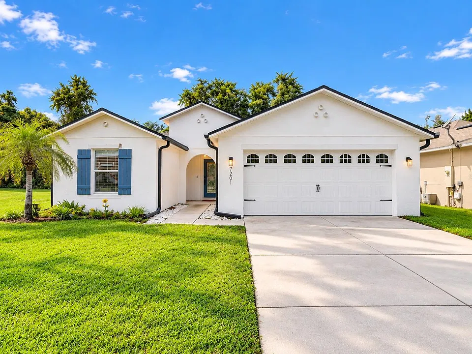 7261 Wakeview Dr