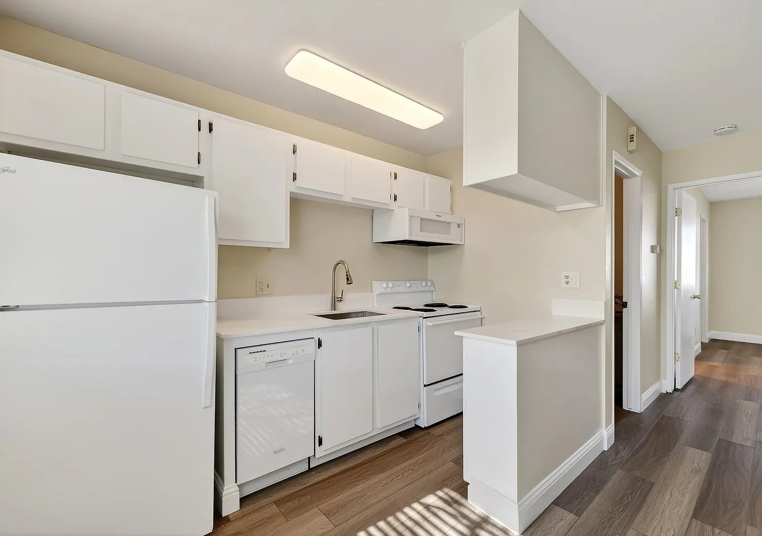 Wheeler 338 — Photo 1