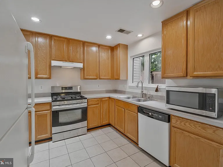 14844 Edman Cir — Photo 15