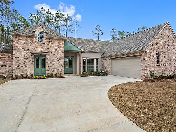 2nd image of 613 Chateau Andolet
