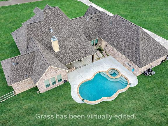 3rd image of 2711 Oakwood Shores Drive