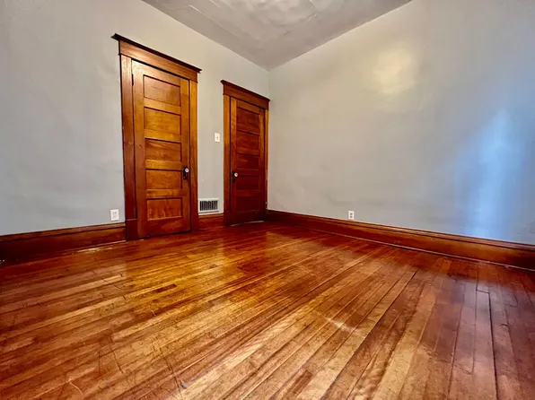 884 Margaret St E, 884 Margaret St E #1, Saint Paul, MN 55106