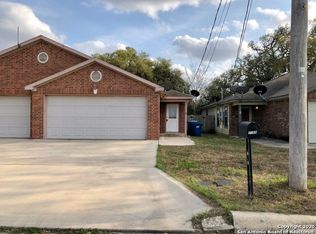716 Uvalde St, Pleasanton, TX 78064