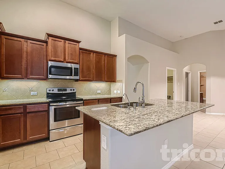 1820 Abby Creek Dr — Photo 16