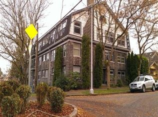 956 18th Ave E #1, Seattle, WA 98112